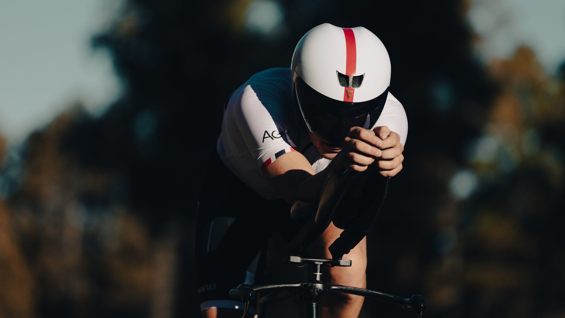 Giant lanza Rivet Mips, su casco aerodinámico triatletas