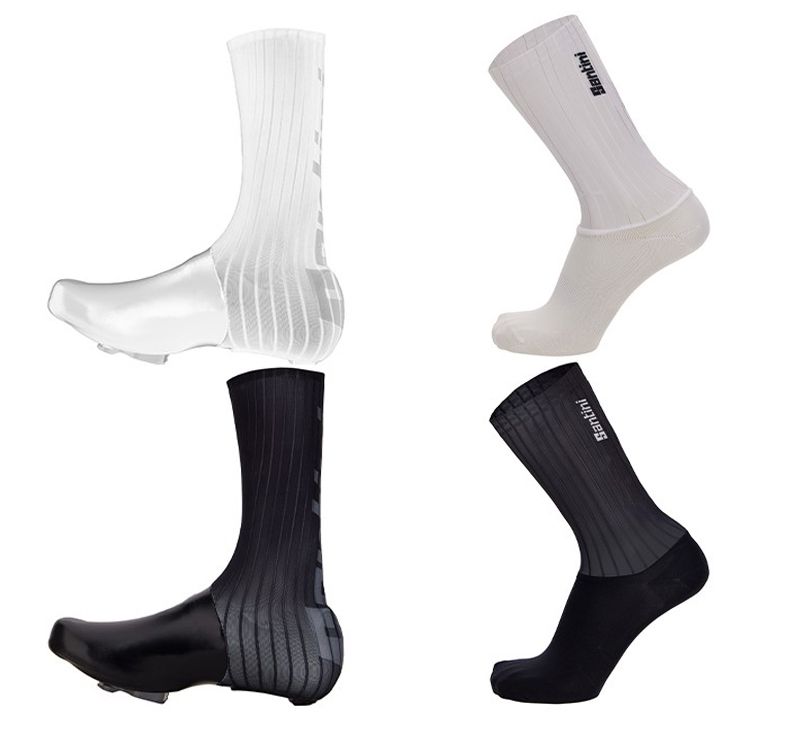 Cubrezapatillas y calcetines Cubrezapatillas y calcetines