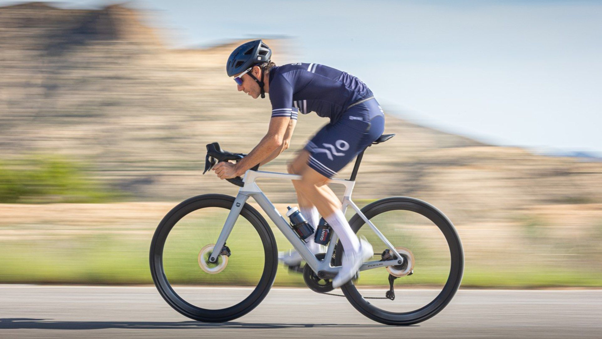 FOCUS Bikes e Isaac López regresan juntos al triatlón