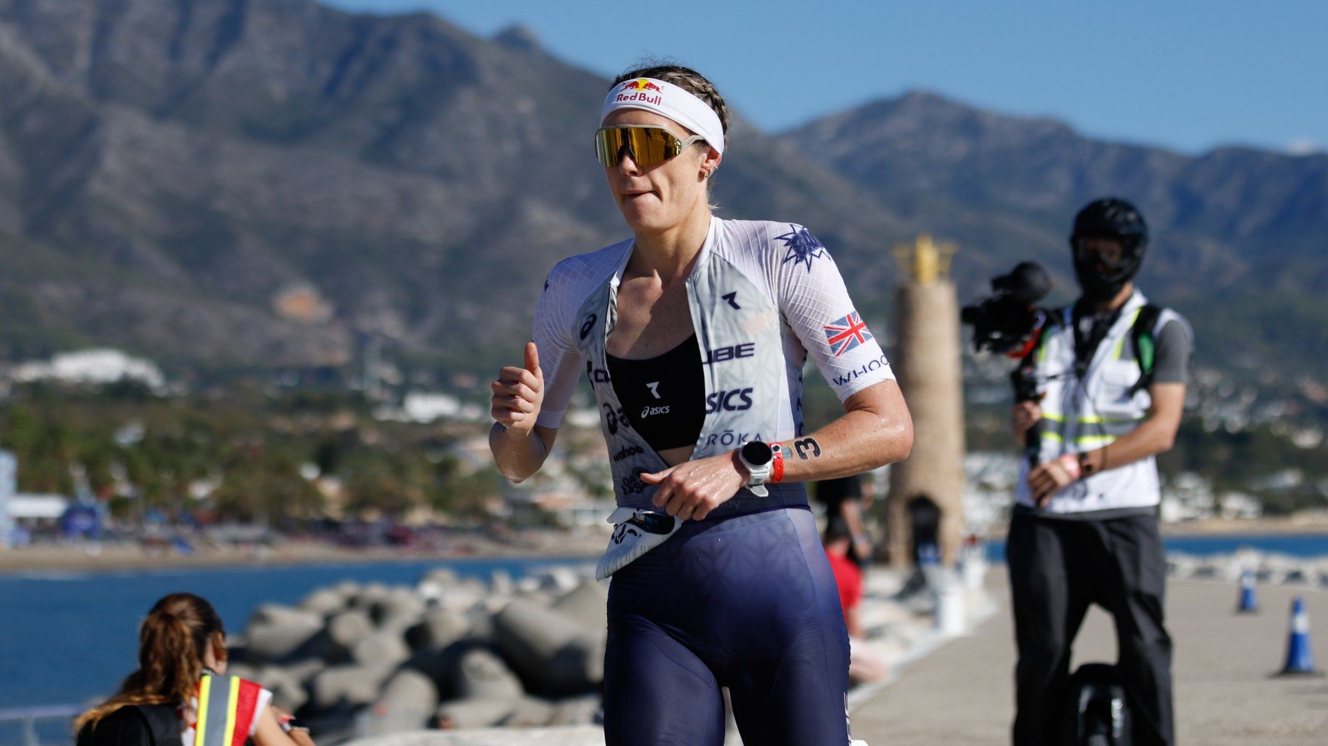Lucy Charles se ha proclamado este sábado en Marbella campeona del mundo IRONMAN 70.3