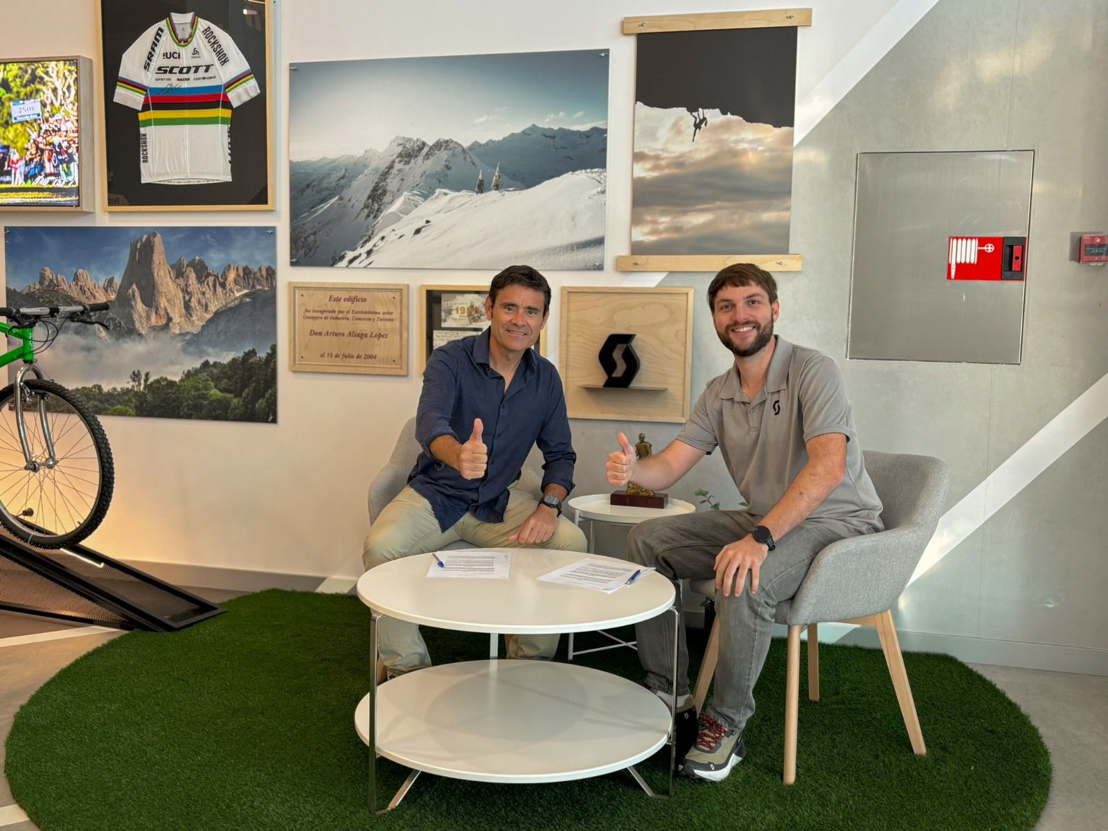 b702719a 2246 2aed 9c02 851c1827bbfa