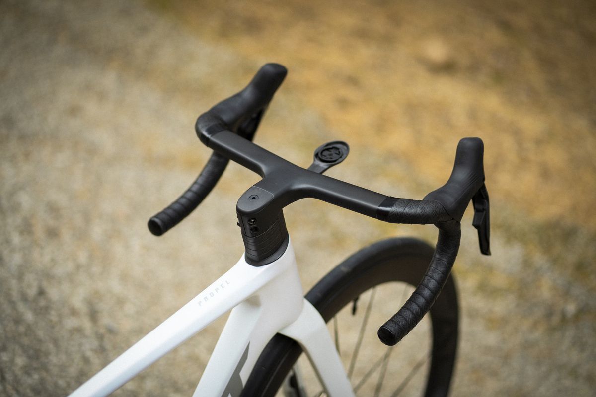 Nuevo manillar integrado Contact SLR Aero