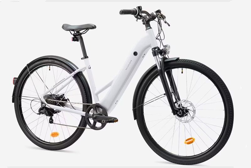 Bicicleta Trekking Eléctrica Cuadro Bajo E Actv 100 Gris Perla