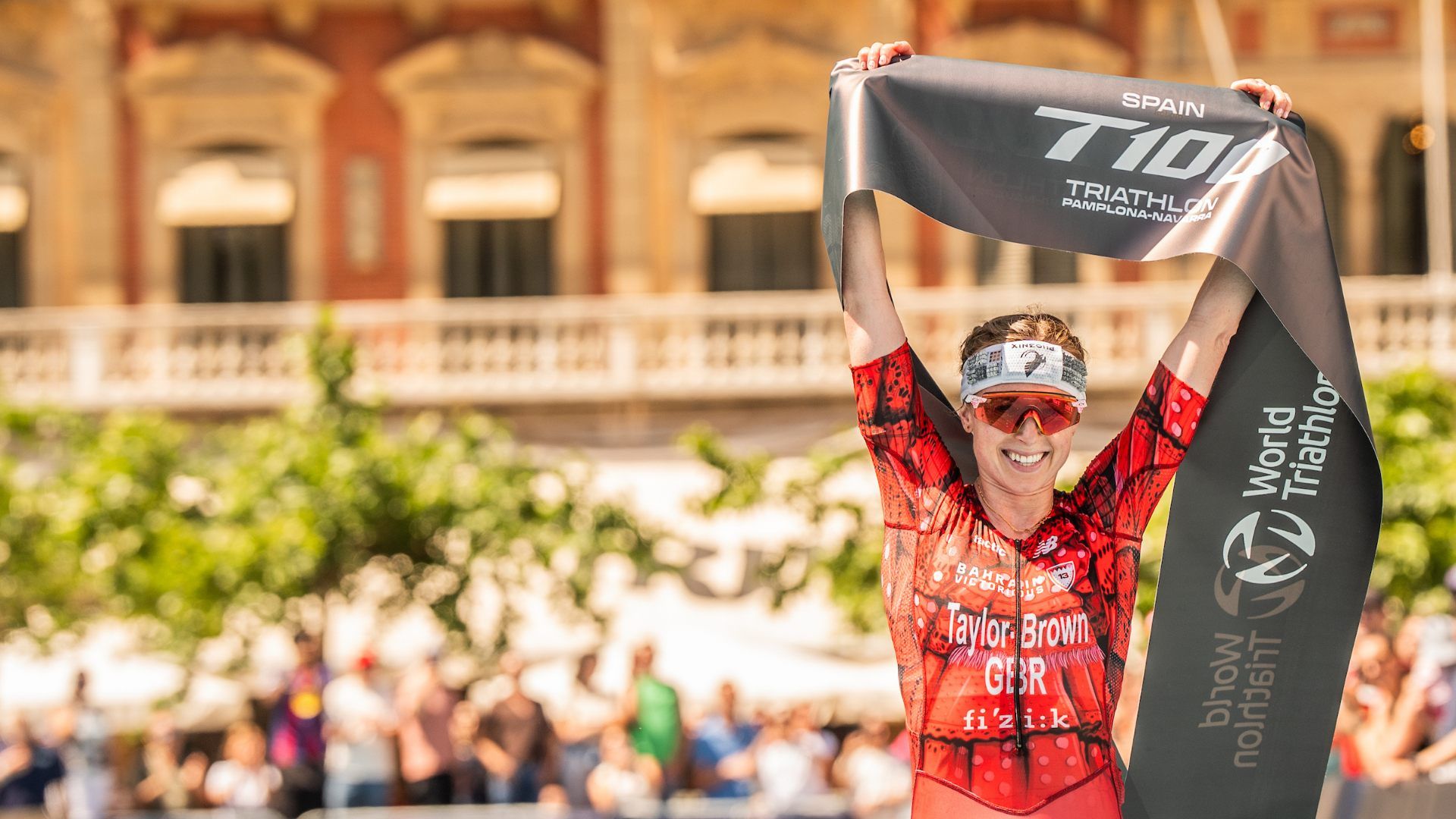 Georgia Taylor Brown conquista el Spain T100 Pamplona Navarra
