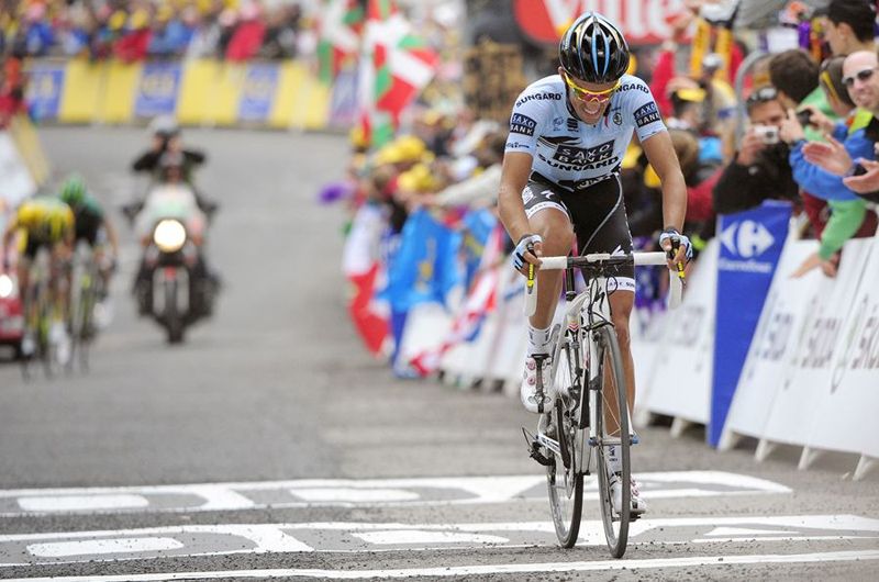 La bicicleta de Alberto Contador consigue 22.500 euros destinados a Cruz Roja.