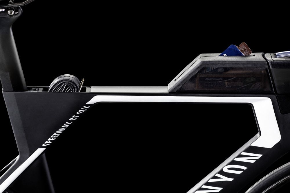 Canyon SpeedMax CF SLX