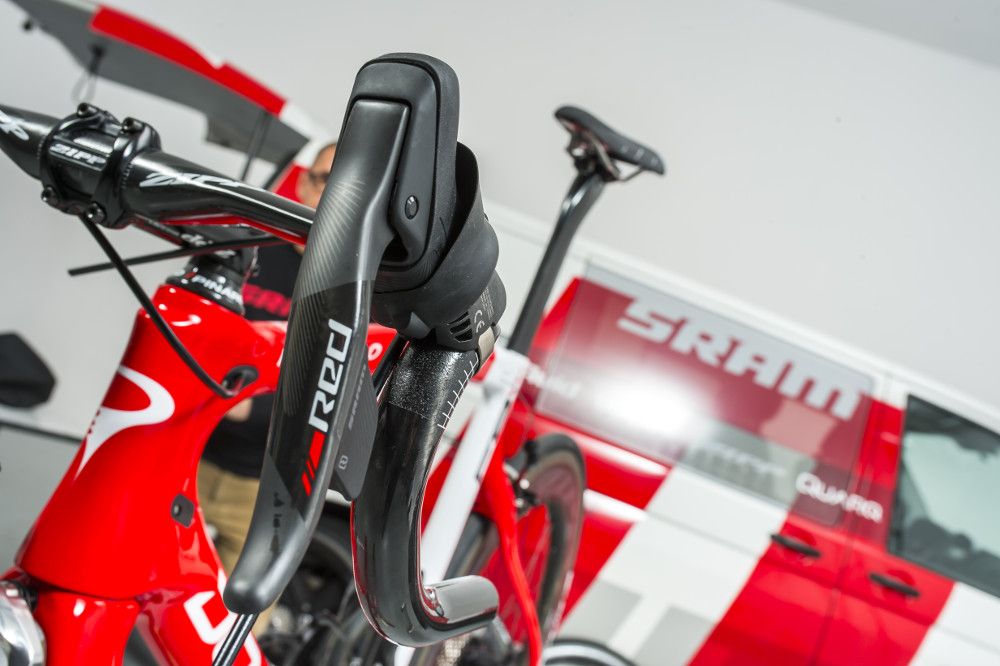 SRAM Red eTAP