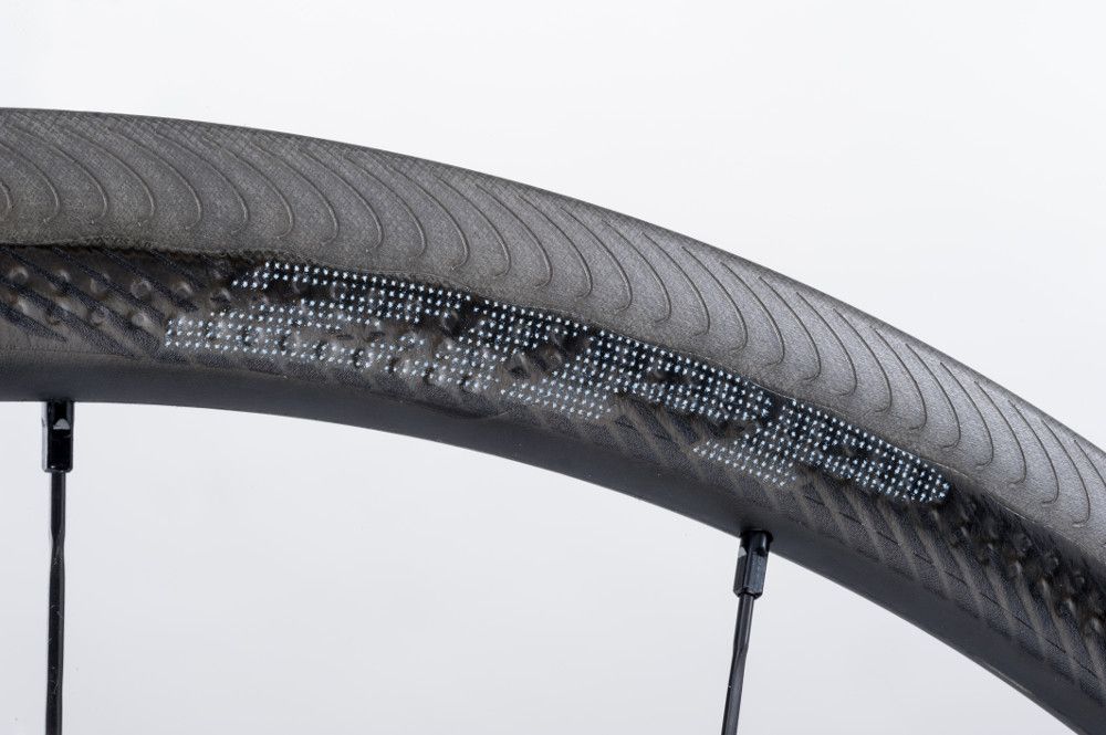Zipp 202 NSW Carbon Clincher