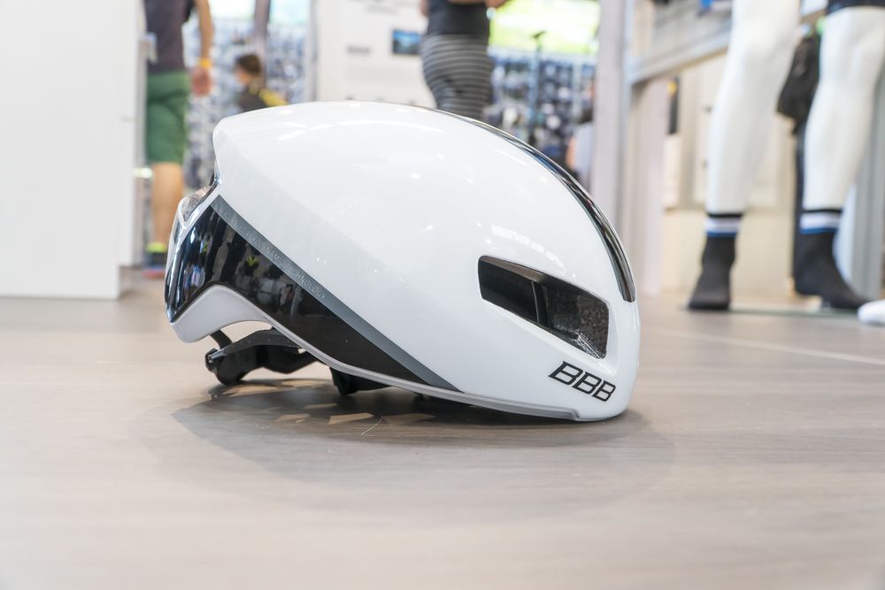Cascos Eurobike
