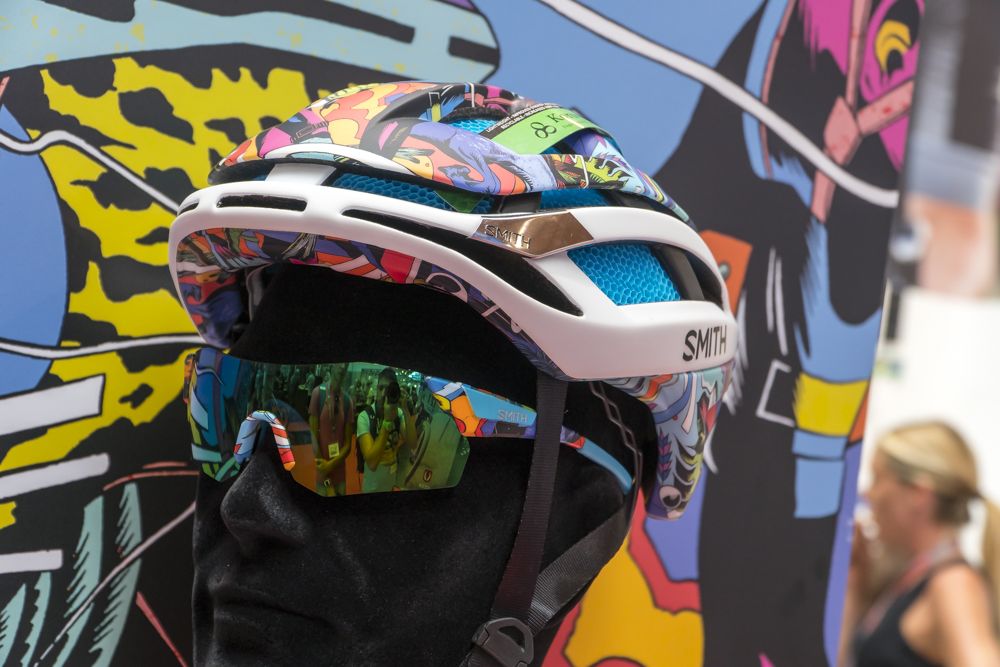 Cascos Eurobike