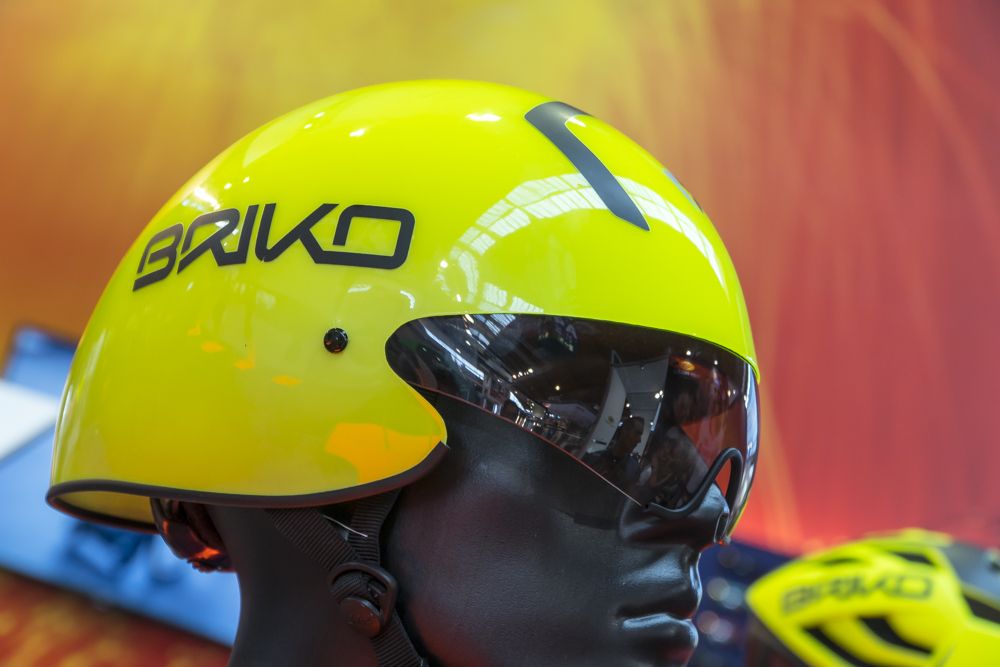 Cascos Eurobike