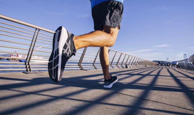 La nueva Roadhawk de Asics