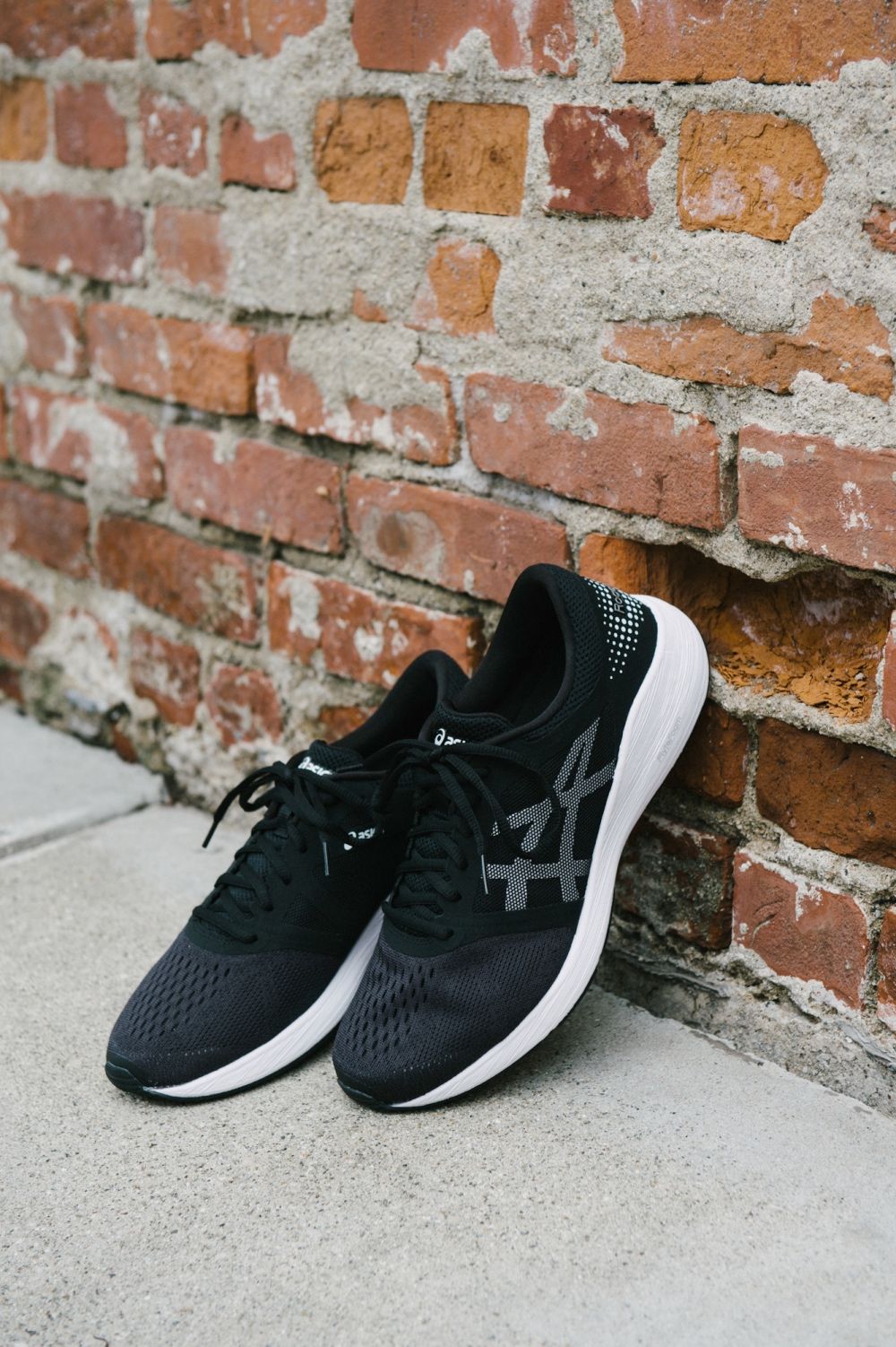 La nueva Roadhawk de Asics