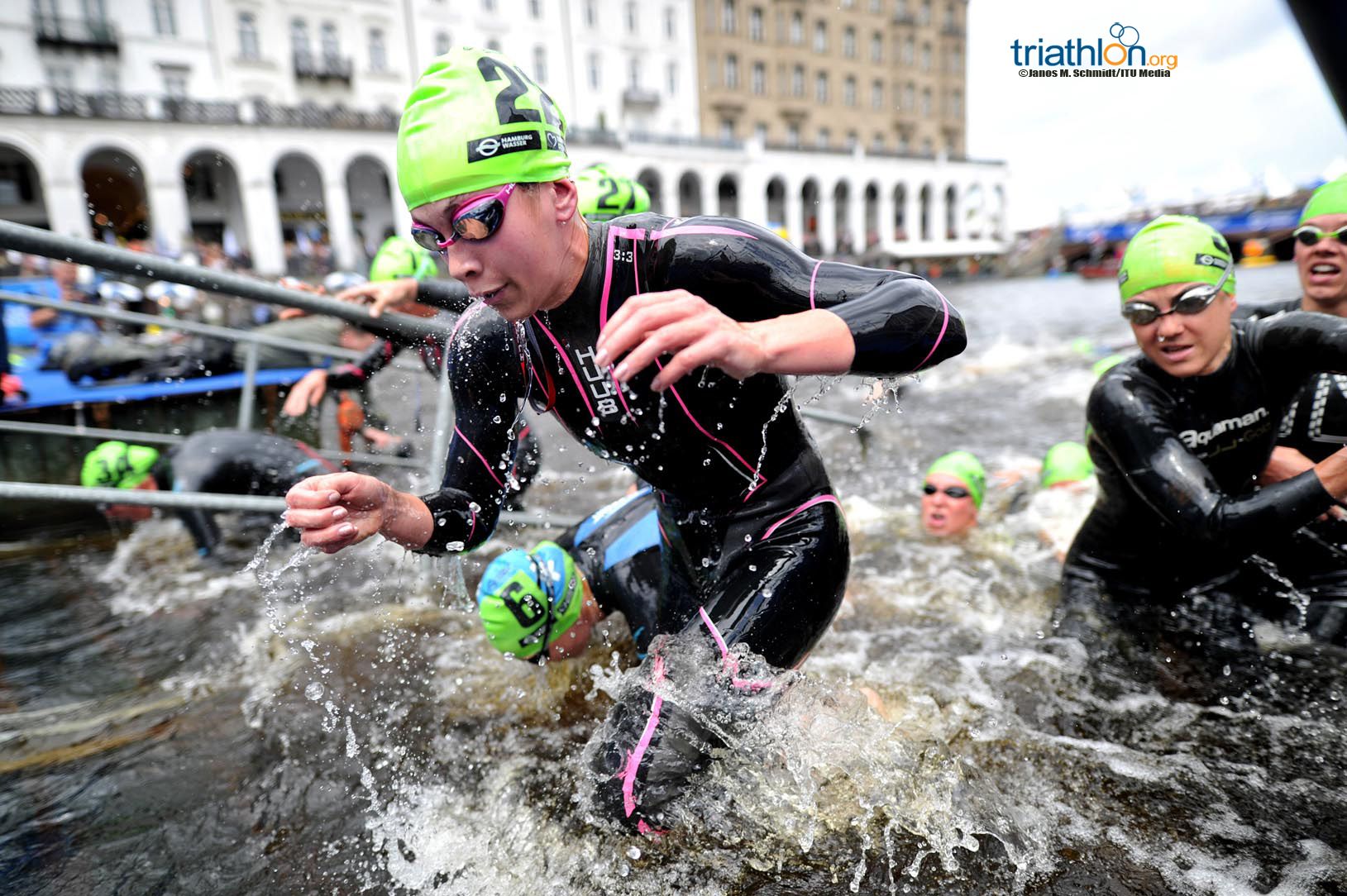Series Mundiales Triatlón Hamburgo 2017 (élite femenina)