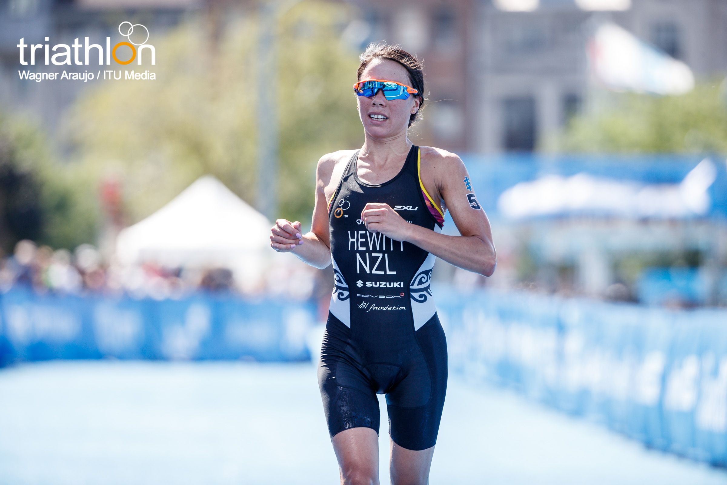Series Mundiales Triatlón Montreal 2017 (élite femenina)