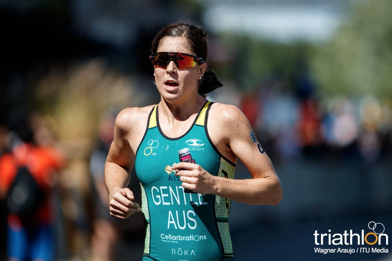 Series Mundiales Triatlón Montreal 2017 (élite femenina)