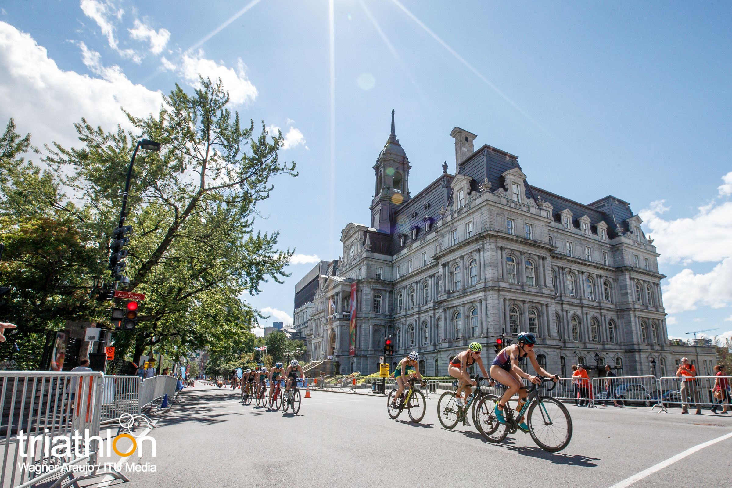 Series Mundiales Triatlón Montreal 2017 (élite femenina)