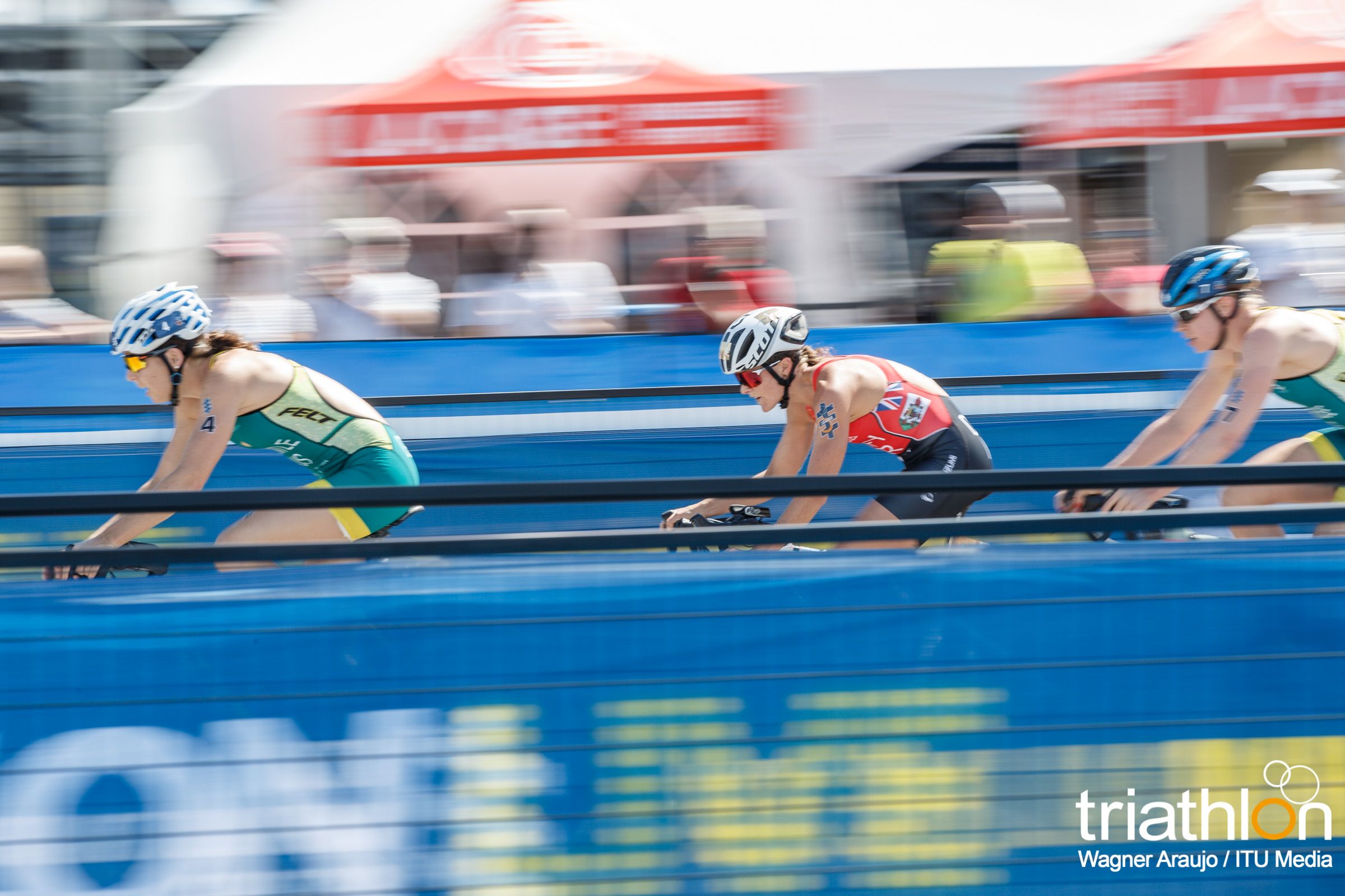 Series Mundiales Triatlón Montreal 2017 (élite femenina)