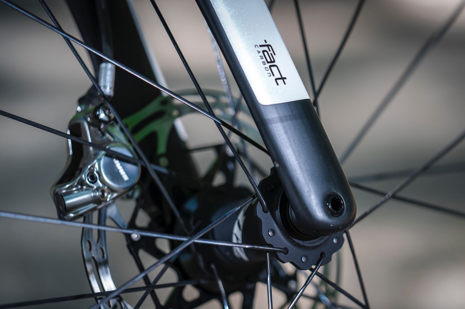 La "mejor bici del mundo": Specialized S-Works Venge ViAS Disc   Zipp 454 NSW