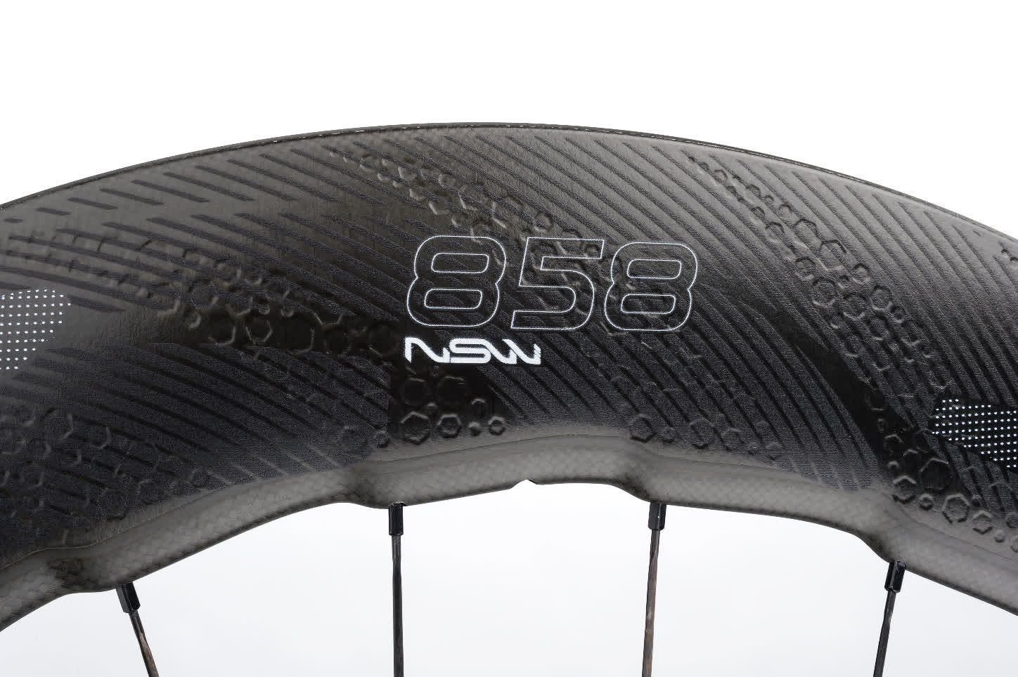 Rueda de carbono Zipp 858 NSW para frenos de disco y de llanta