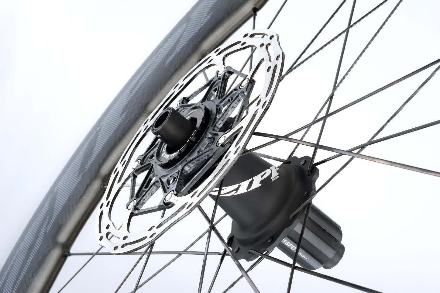 Rueda de carbono Zipp 858 NSW para frenos de disco y de llanta