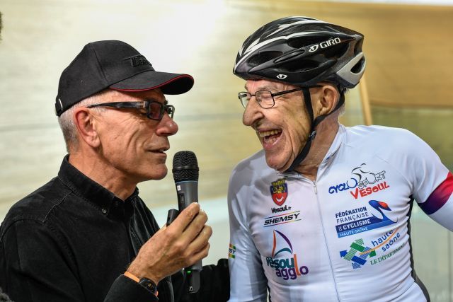 René Gaillard bate el récord de la hora con 90 años