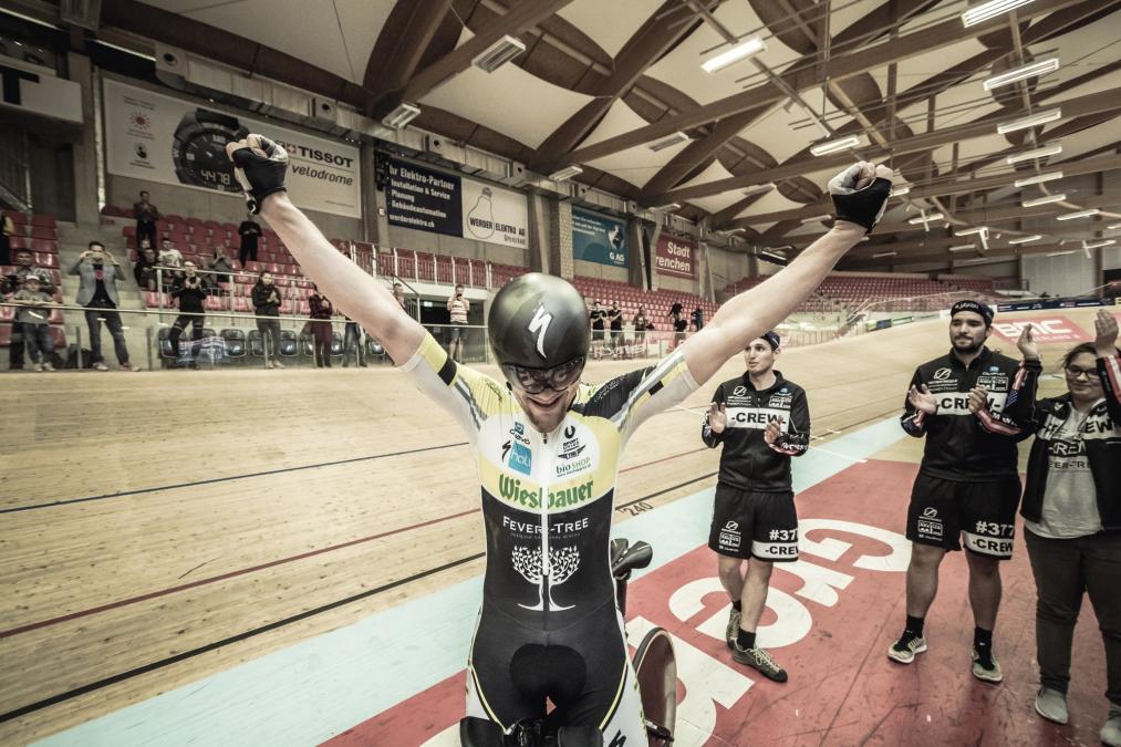 El ciclista austriaco Christoph Strasser establece un nuevo récord en pista