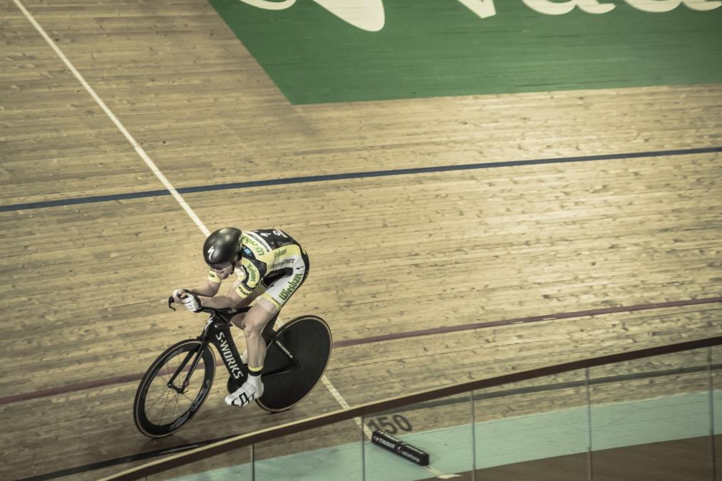 El ciclista austriaco Christoph Strasser establece un nuevo récord en pista