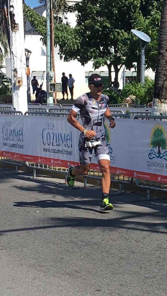Víctor Arroyo en el Ironman de Cozumel