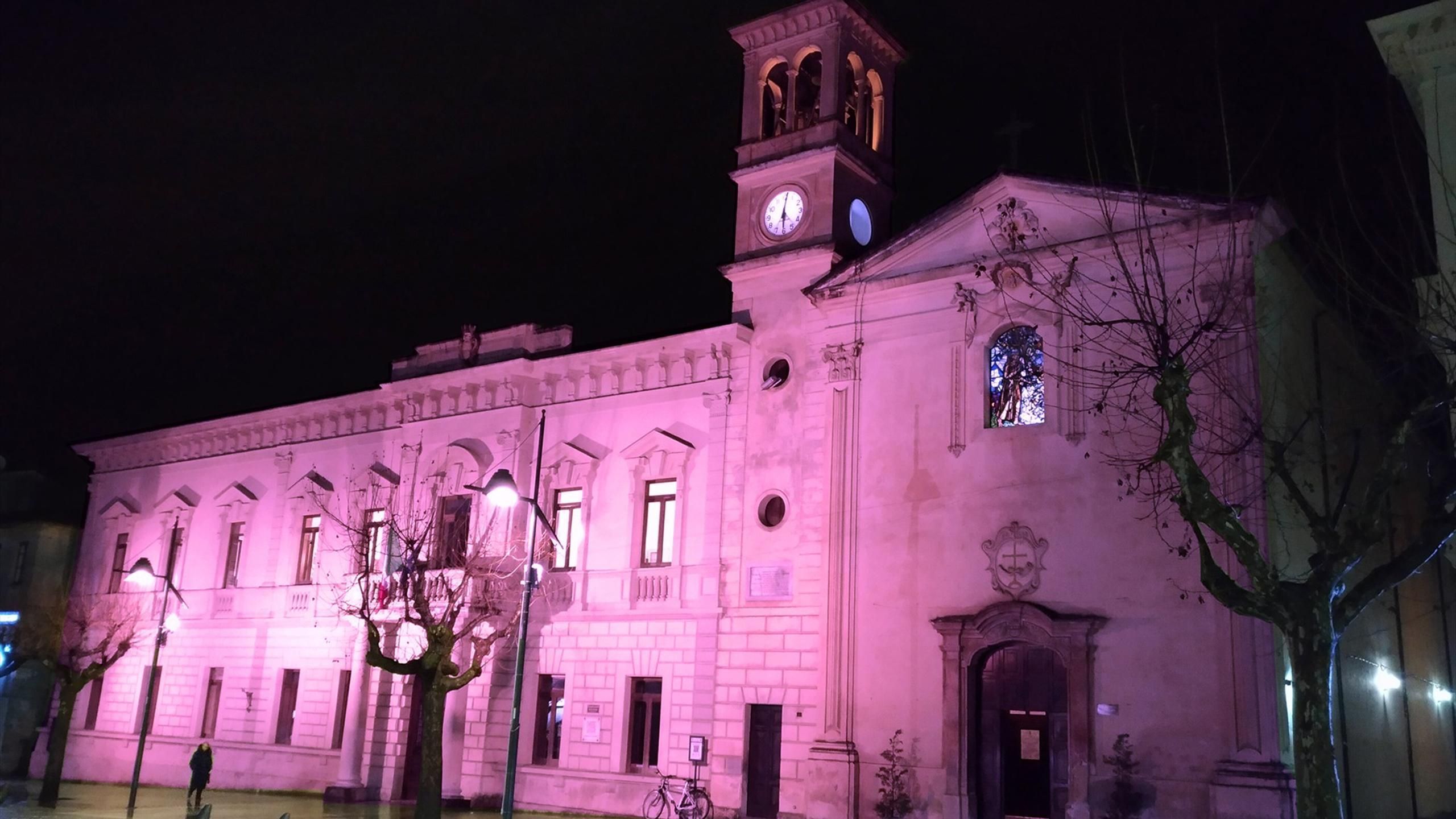 Las ciudades del Giro se iluminan de rosa