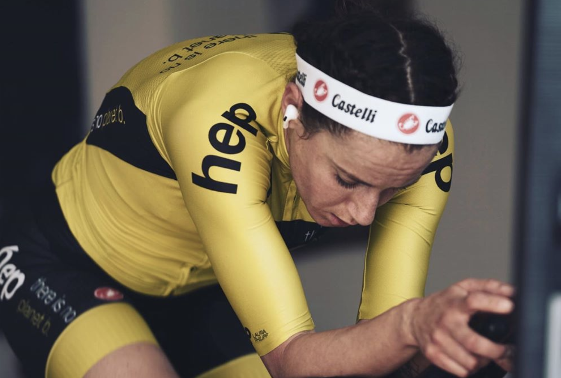 Las sesiones cortas 'a fuego' en el rodillo de la campeona del IRONMAN de Barcelona.