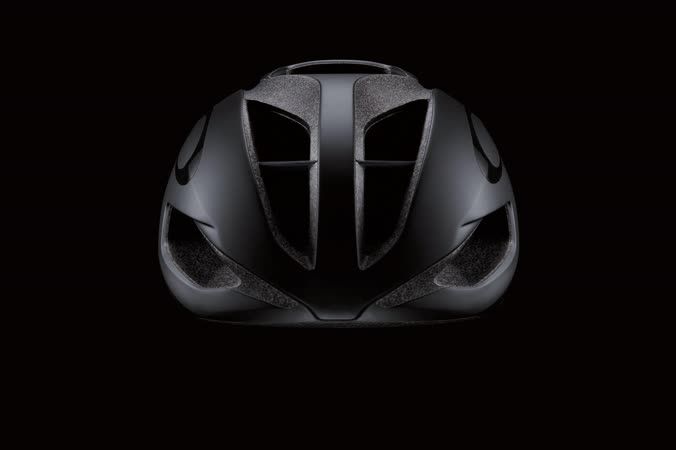 Cascos y la ropa de ciclismo Oakley