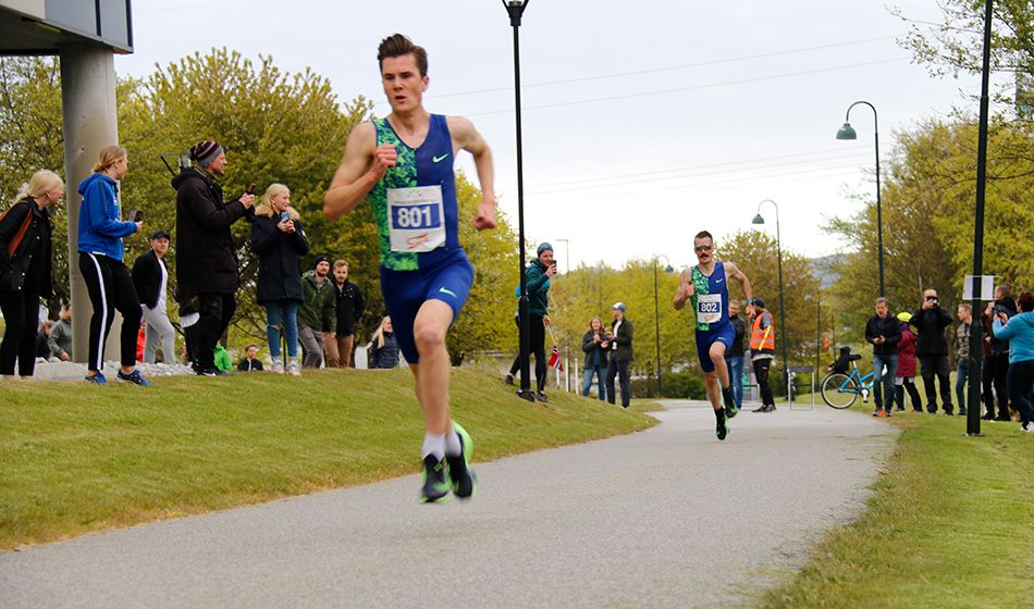 Jakob Ingebrigtsen regresa a la competición con un récord que sabe a poco.
