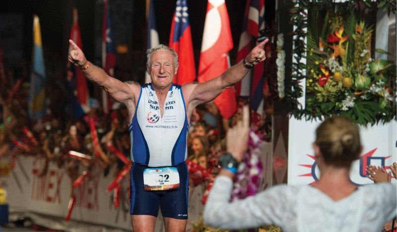 Lew Hollander, 'finisher' del Ironman de Hawaii de 2012... con 79 años.