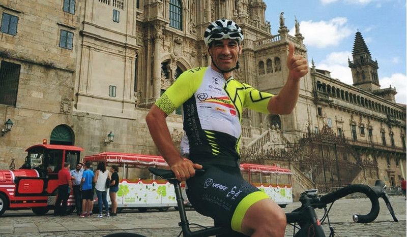 Julián Sanz completa el Camino de Santiago en 23 horas 37 minutos