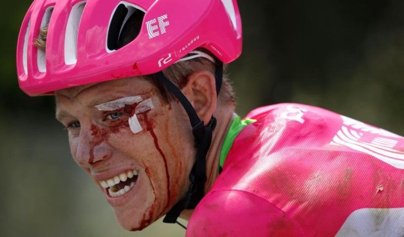La gesta de Craddock: acaba el Tour con la escápula rota desde la primera etapa