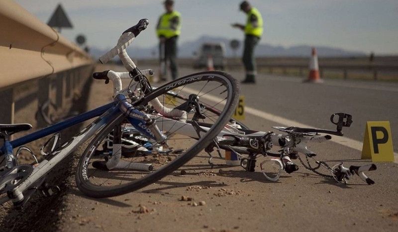 Dos ciclistas heridos al ser atropellados en Valdoviño por un conductor que dio positivo en alcohol