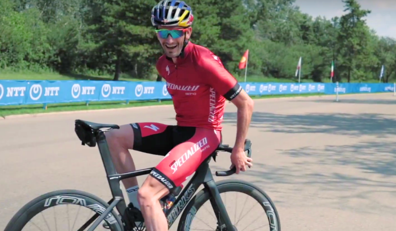 (VÍDEO) El 'show' sobre la bici de Murray, Sissons y Jonas Schomburg