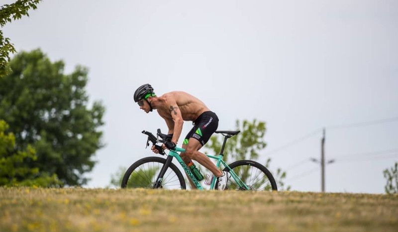 El primer triatlón hecho por y para la 'gravel bike'