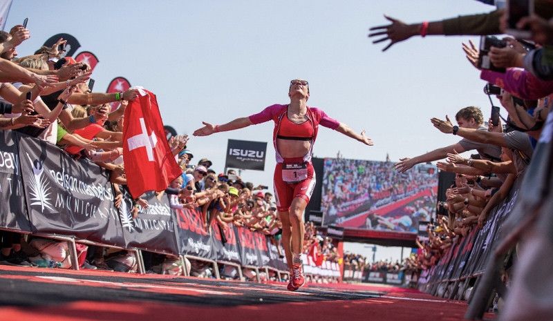 (VÍDEO) Así fue la victoria de Daniela Ryf en el Mundial 70.3