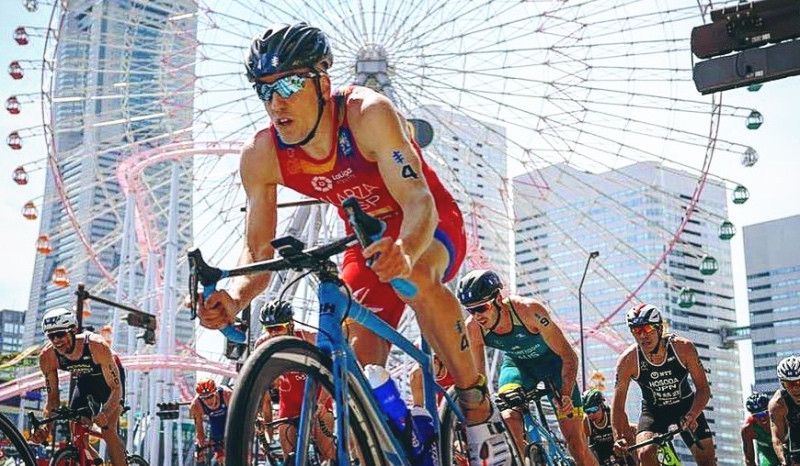 Alarza: "Ahora los señores de Iberia pierden mi maleta y mi bici. Sois una vergüenza"