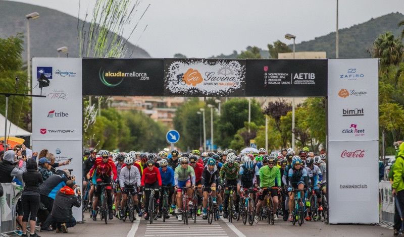 El balear Matas y la británica Livesey ganan el Bike Day del Long Course Weekend 