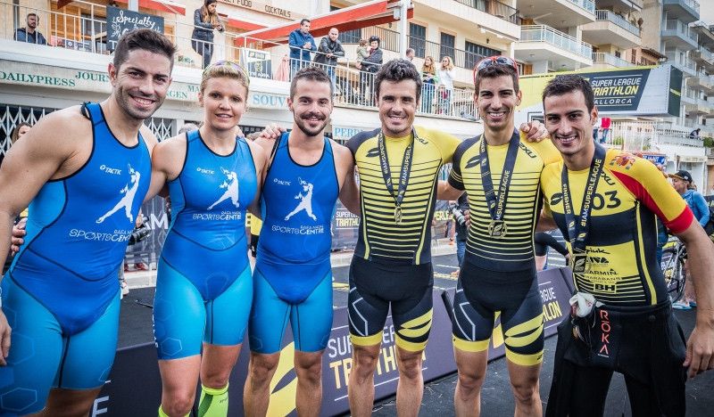 Gómez Noya y los hermanos Mola, campeones por relevos en Mallorca