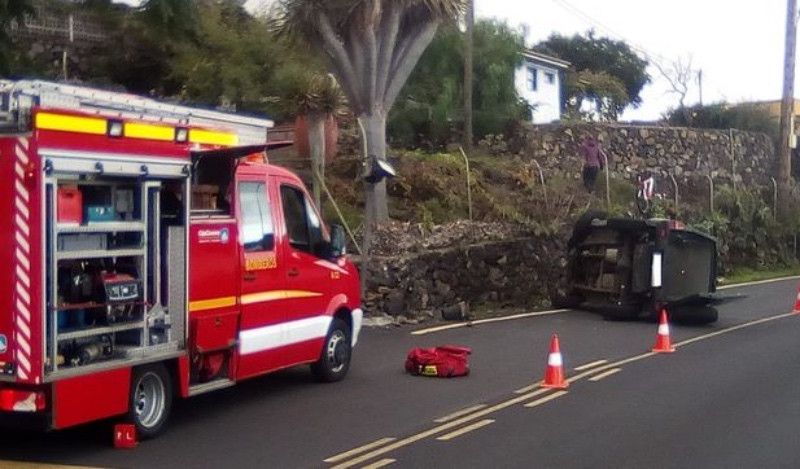 Un ciclista muerto y otro herido tras chocar con un automóvil en La Palma
