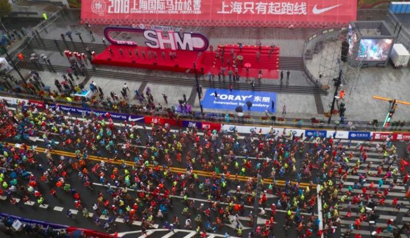 (VÍDEO) Escándalo en una media maratón en China: más de 200 corredores descalificados por atajar