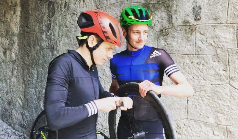 (VÍDEO) Los Brownlee no paran: 6 horas de 'gravel' en Alicante