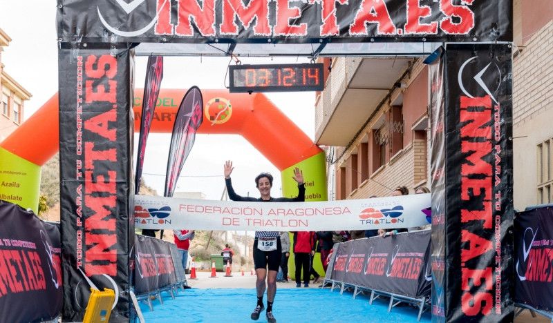 Gurutze Frades e Ibai Alba se imponen en el I Duatlón Larga Distancia de Híjar