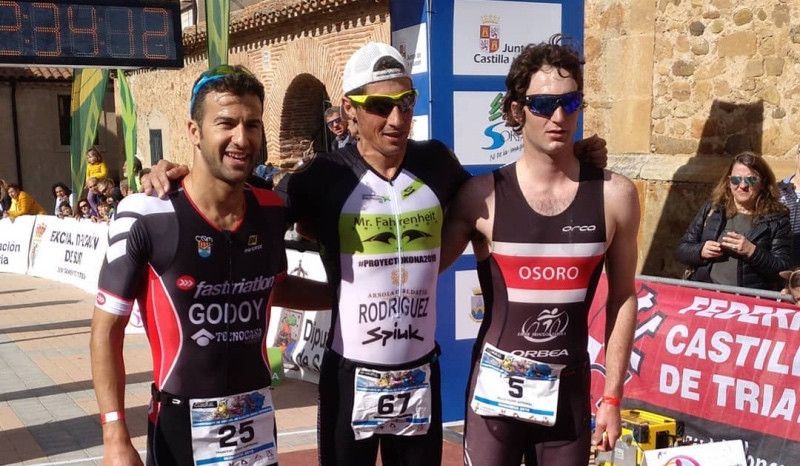 Helene Alberdi y Gustavo Rodríguez, campeones de España de Duatlón MD 