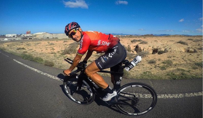 Iván Raña abre fuego en el Ironman 70.3 de Campeche
