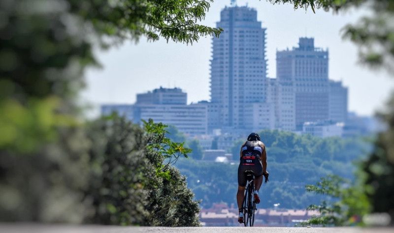 El Triatlón de Madrid roza los 1.000 inscritos